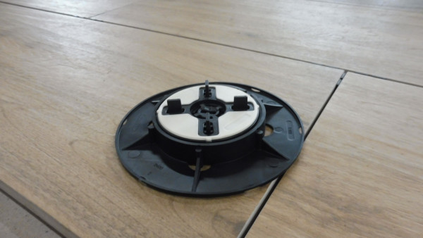 Stellfüße für Steinplatten